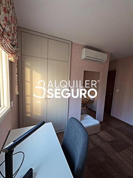 Foto 95a9e863-e640-4483-9ad7-87ae03adcb90. Location appartement avec parking dans Joaquina Eguaras Granada