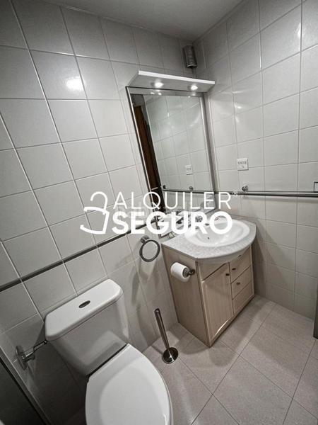 Foto aa725f56-d026-4adb-ae5a-938aab446ba3. Miete etagenwohnung mit parking in Joaquina Eguaras Granada