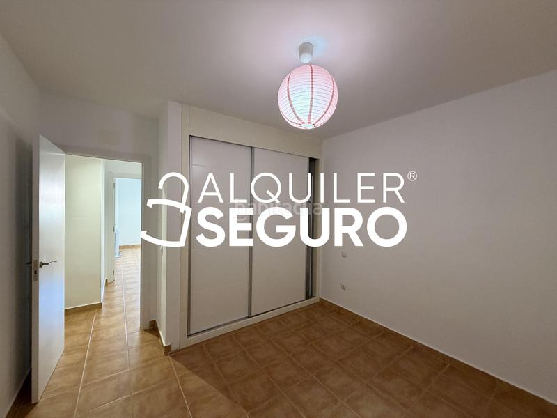 Foto 37cb77f3-05b6-462c-8696-55d655df153f. Alquiler piso  c barrio de la estacion en Yeles