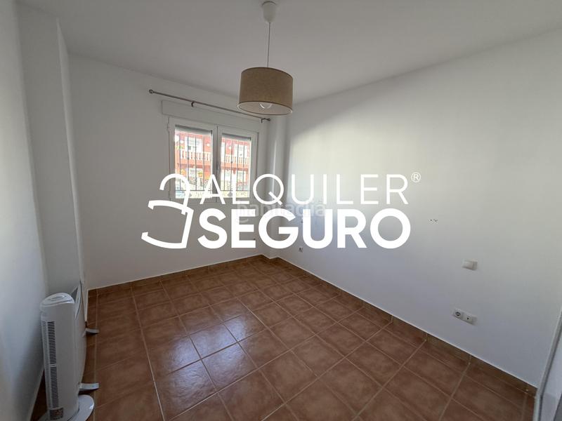 Foto 4edac0c8-a899-4f6e-9cf8-fec664296ef0. Lloguer pis amb aparcament a Yeles