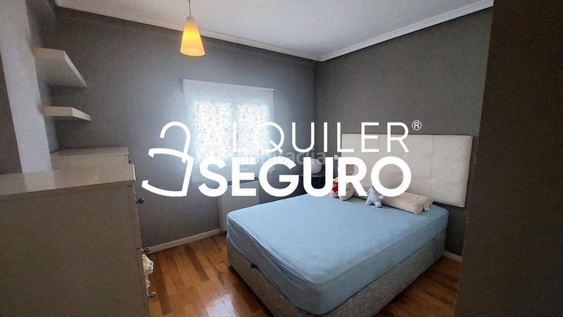 Foto 9f9168eb-e2a9-40a8-8402-6a1600aa7244. Alquiler piso  av. del doctor federico rubio y galí en Madrid