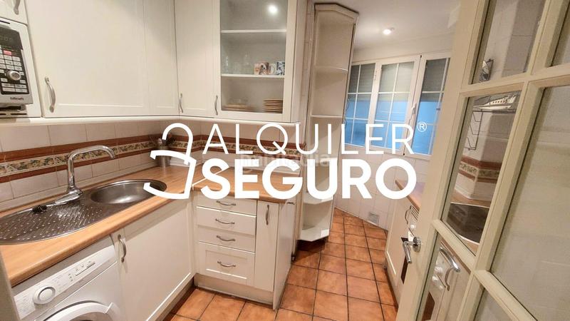 Foto dd341b09-efa9-469e-b70a-3764b8c3db2b. Alquiler piso  av. del doctor federico rubio y galí en Madrid
