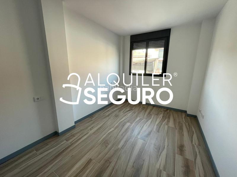 Foto 325d9650-a00c-4efc-aa42-f176bcb7e5e4. Alquiler piso  c de la harina en Centro Fuenlabrada