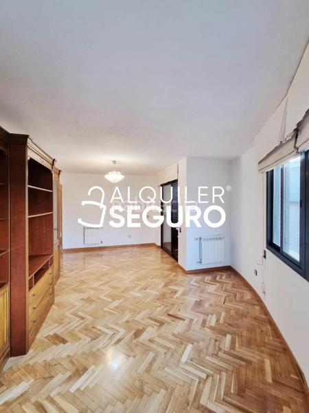 Foto 6c42b59a-4fb3-4b3d-8e4c-07cd4414b6e9. Rent flat with heating pool in La Cañadilla Rozas de Madrid (Las)