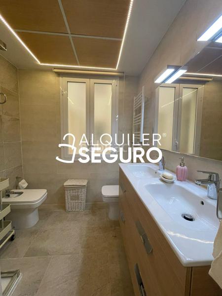 Foto bffbdd6a-2ad7-40a3-a799-485489b5d6df. Affitto appartamento con riscaldamento parcheggio in Madrid