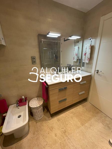 Foto d542307c-d7d5-4801-b3bf-d3c31d3616aa. Alquiler piso  c del doctor esquerdo en Fuente del Berro Madrid