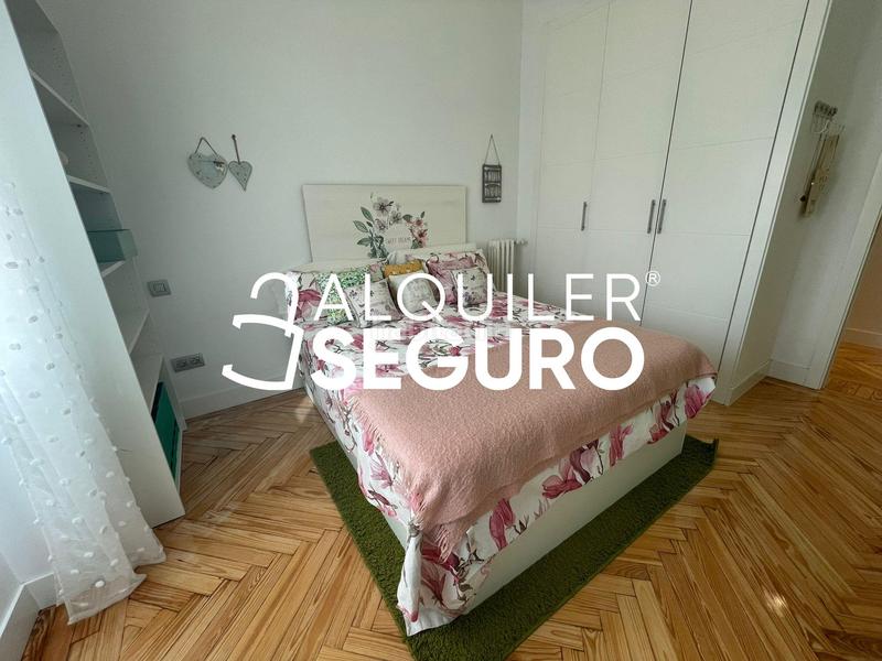 Foto f12bcef8-63c7-421f-a198-cdd58428e484. Location appartement avec chauffage parking dans Fuente del Berro Madrid