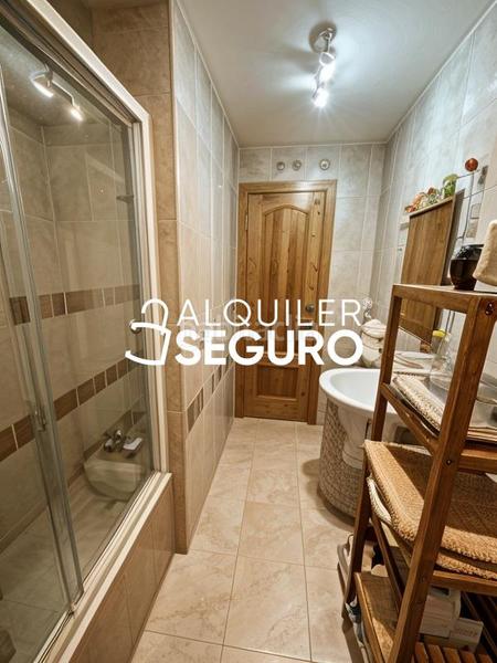 Foto 0bf18e11-8afb-4650-8349-ff06aab014de. Affitto appartamento con riscaldamento in Vista Alegre Madrid