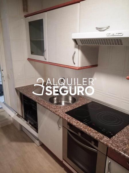 Foto a432ac51-62a0-47d5-8bab-ac742dbf397c. Miete etagenwohnung mit heizung parking in Parquesol Valladolid