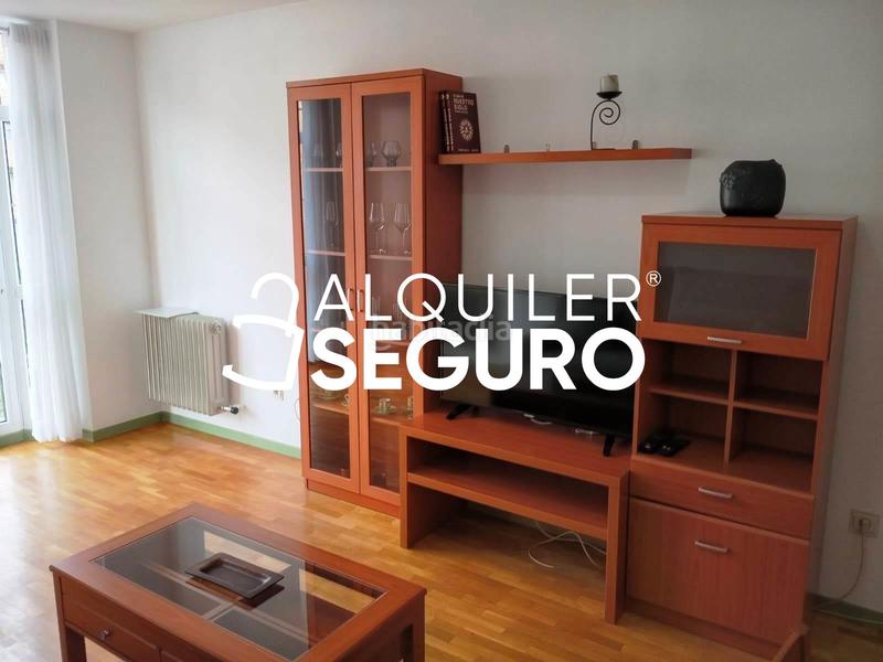Foto 8f113e83-ccb7-40e1-801d-c7403fef2a3f. Rent flat with heating parking in Parquesol Valladolid