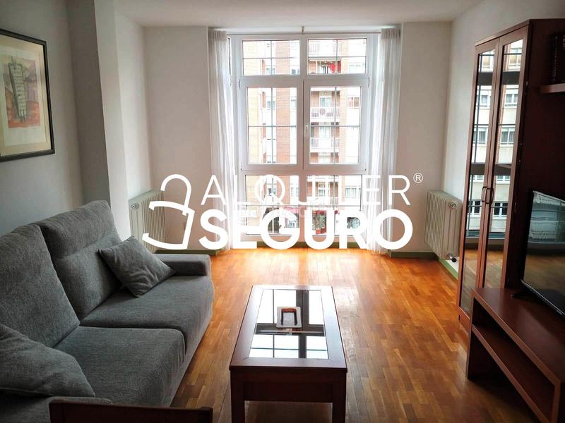 Foto a193f597-ecde-4e01-af7c-429cc0f5e2f2. Rent flat with heating parking in Parquesol Valladolid