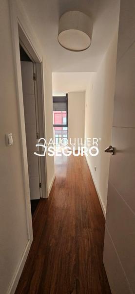 Foto 9a6633a7-1347-4f8b-a0cd-9e5f3226d685. Alquiler piso  c de ulises en Canillas Madrid