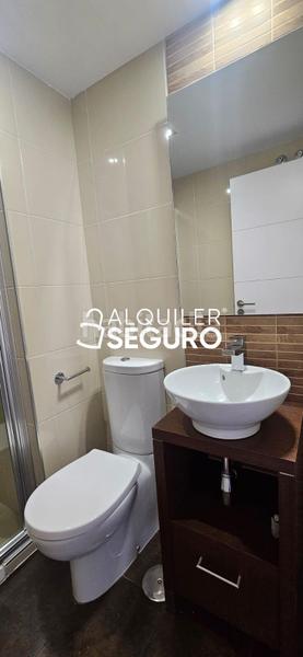 Foto 2beb727e-ec9c-4124-968a-6df30dee385d. Rent flat with heating parking pool in Canillas Madrid