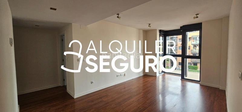 Foto a00e7083-9cc4-4f9c-9dc1-dd212e71d601. Rent flat with heating parking pool in Canillas Madrid