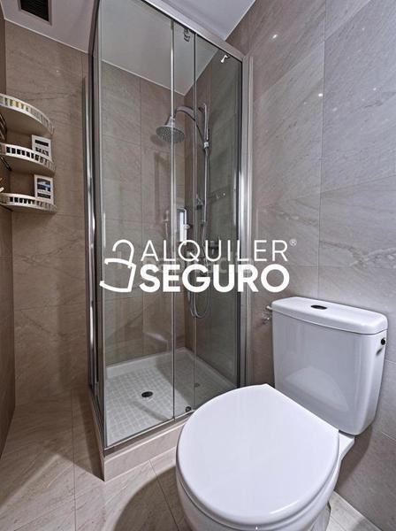 Foto 5962ad1d-c05c-435b-90d3-049af115815b. Alquiler estudio  c del divino redentor en Madrid