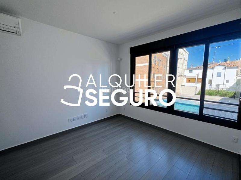 Foto 729cc8de-f052-44d3-8904-cf269f97c01a. Alquiler estudio  c del divino redentor en Madrid