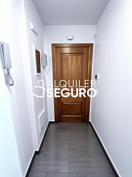 Foto ac93a820-4ab8-43d7-b85e-ac15b76aabe8. Alquiler estudio  c del divino redentor en Madrid