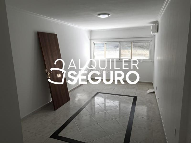 Foto 0a1cf11d-005f-4e1d-9e8c-01db386a8fde. Alquiler piso  c ruiz gijón en Arco Norte - Avda España Dos Hermanas