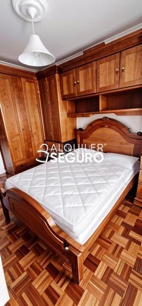 Foto 59eb7439-dc1a-44a5-8163-954ea4f4bb48. Location appartement avec chauffage dans Fozaneldi - Tenderina Oviedo