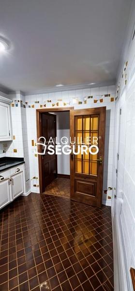 Foto 0753d770-4951-418d-afcc-174f99a93dc4. Rent flat with heating in Fozaneldi - Tenderina Oviedo