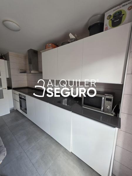 Foto 074cd903-6451-44a9-b1e3-d96a994e932c. Affitto appartamento con riscaldamento in Lasesarre Barakaldo