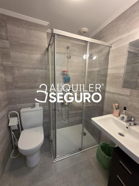 Foto 04d35f9b-0944-4ae4-a0da-0af622ad1be2. Location appartement avec chauffage dans Lasesarre Barakaldo