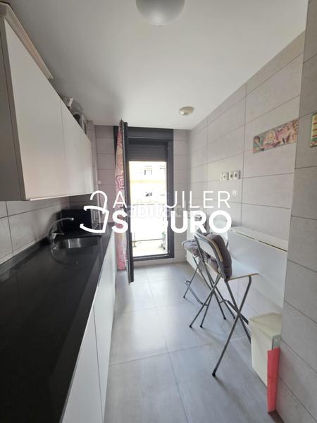 Foto bdaf4e7c-7238-46f7-a98c-f0158dfd6dca. Rent flat with heating in Lasesarre Barakaldo