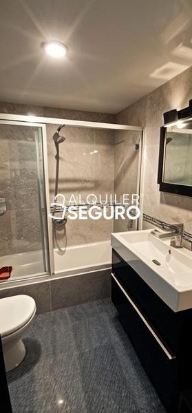 Foto 0606e3c2-f3b9-4ed6-8d06-92ad16f65c74. Rent flat with heating in Ciudad Universitaria Madrid