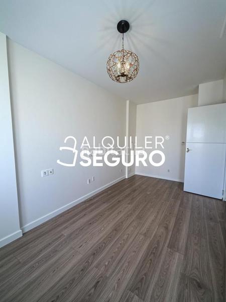 Foto 4a2fc329-1da0-4837-9aae-66334b1aa552. Location appartement avec chauffage dans Reyes Católicos Alcalá de Henares
