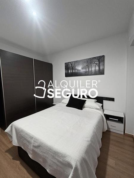 Foto ecd2440e-a85b-4a11-8ca1-cd7140001164. Miete etagenwohnung mit heizung parking in Los Hueros Villalbilla