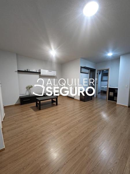 Foto 7780765f-6ad2-4357-a94f-14474d9c6a20. Rent flat with heating parking in Los Hueros Villalbilla