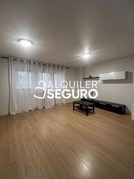 Foto de7708fb-dbec-4f56-8385-a444098502cd. Rent flat with heating parking in Los Hueros Villalbilla