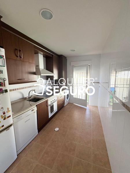 Foto 0c9b8f52-2faf-42c1-bf56-546558297af2. Miete chalet mit heizung parking in Santo Domingo - Caudilla