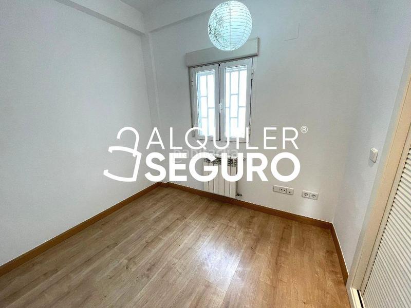 Foto 947b8dfc-216b-4f50-bc84-1e30afdaa69b. Alquiler piso  c seco en Adelfas Madrid