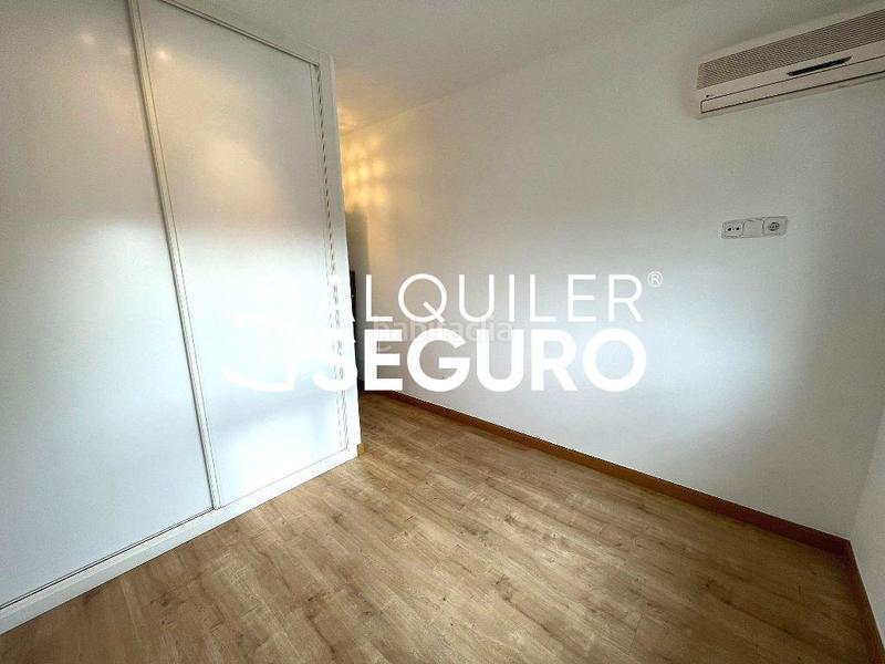 Foto af8c5e99-03f7-426c-a45b-18f4dc5955a9. Alquiler piso  c seco en Adelfas Madrid