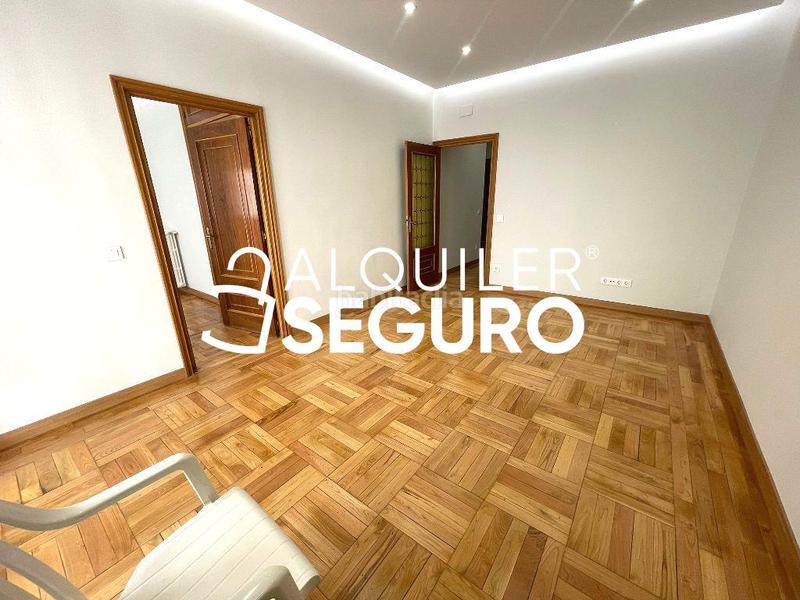 Foto 4c6dca54-a4c5-45d4-8b9e-21768abbbb6d. Alquiler piso  c del general pardiñas en Lista Madrid