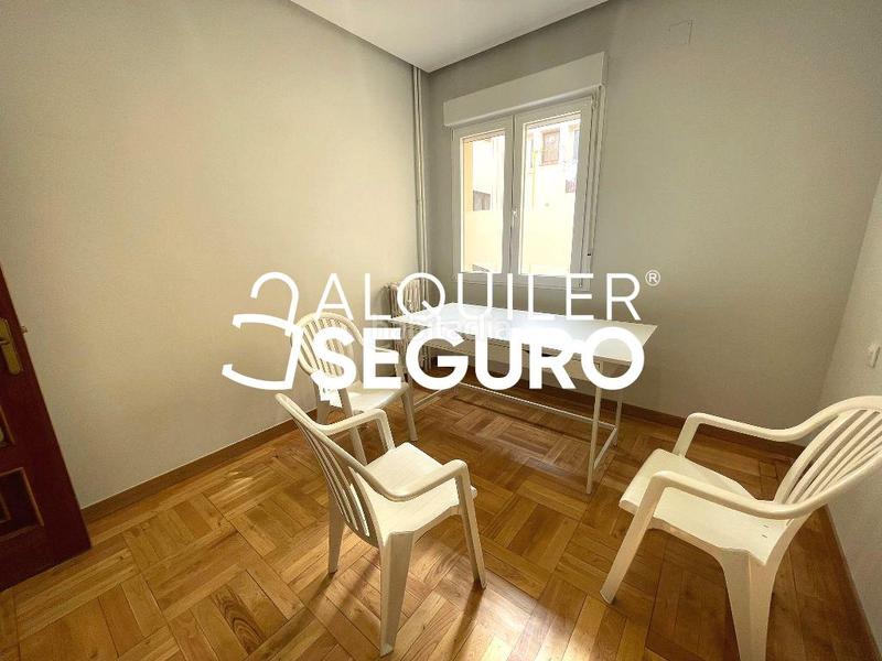 Foto 08fff762-1de7-4507-bc01-52a7c179b812. Lloguer pis amb calefacció a Lista Madrid