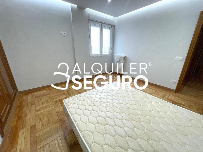 Foto f2ce8671-9a30-46e1-9df5-6758ef1e809f. Miete etagenwohnung mit heizung in Lista Madrid