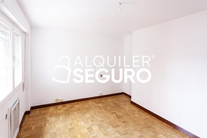 Foto d6fdae78-c875-48ec-b264-c6fd99a200f4. Alquiler piso  c de lerida en Castillejos-Cuzco Madrid