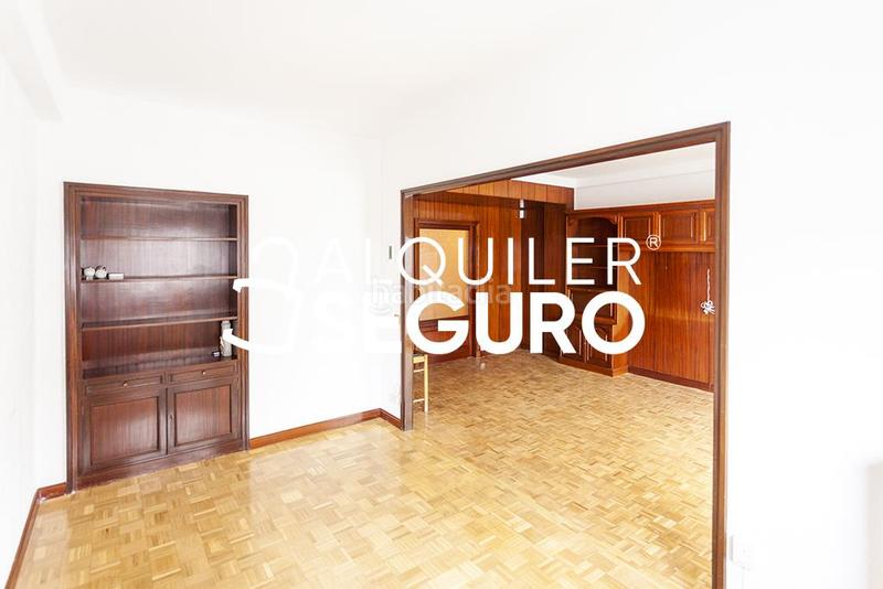 Foto 11c813b9-0b56-41ef-8528-8db3b7c63319. Rent flat with heating in Castillejos-Cuzco Madrid