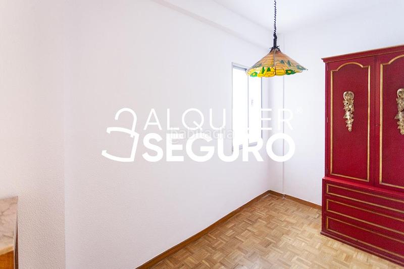 Foto 171db428-640c-4f52-9f9e-6d8afbac0367. Rent flat with heating in Castillejos-Cuzco Madrid
