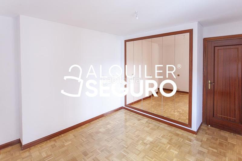 Foto 37b862cf-14b4-4f69-b59b-b575c731c5ca. Rent flat with heating in Castillejos-Cuzco Madrid