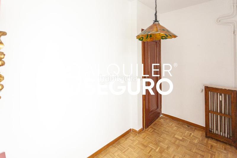 Foto c2471f3c-b2ef-4ffb-8ca9-c94268d0a6d6. Rent flat with heating in Castillejos-Cuzco Madrid