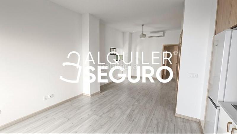 Foto 42ce5a7b-a723-4d35-95ea-379c04bffda2. Alquiler estudio  c divina pastora en Centro - Doña Mercedes Dos Hermanas