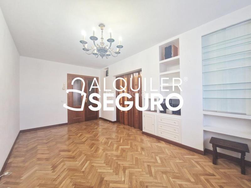 Foto 1cb6d703-2ae8-44c9-b1df-88865fce1f07. Rent flat with heating parking pool in Los Berrocales Madrid