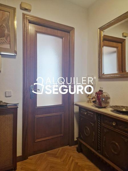 Foto 24bf0ae4-16f4-4afd-84d8-43c9faabc70d. Rent flat with heating parking pool in Los Berrocales Madrid
