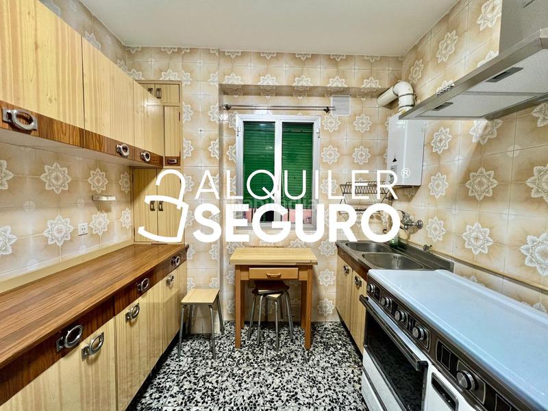 Foto 1233fdc1-23c2-43ba-8e1c-c135aab8d7d0. Location appartement avec chauffage dans Tres Olivos-Valverde Madrid