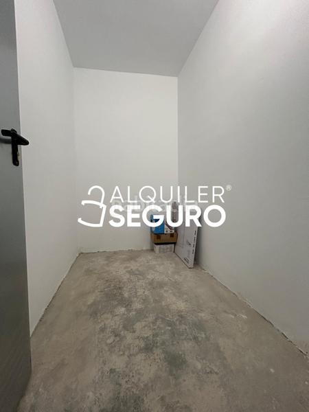 Foto 0087aa27-a36f-49f8-b7c8-082928d7e6d7. Miete etagenwohnung mit parking in San Cayetano Churriana de la Vega