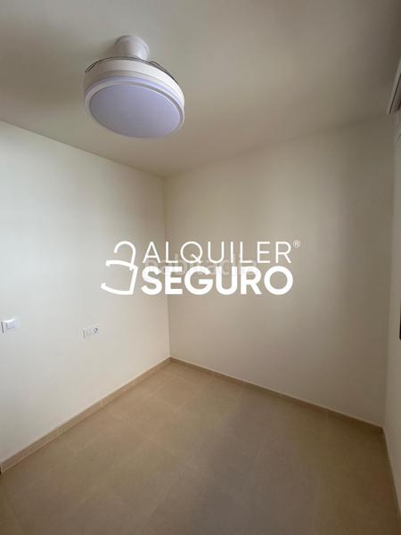 Foto f89a201d-181c-417c-9d17-313e04b4b12d. Miete etagenwohnung mit parking in San Cayetano Churriana de la Vega