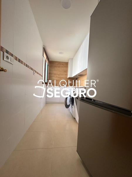 Foto 28512648-c805-4396-bdaf-e348e1f7f7ad. Rent flat with parking in San Cayetano Churriana de la Vega